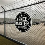 How to Choose the Right Material for Your Commercial Fence